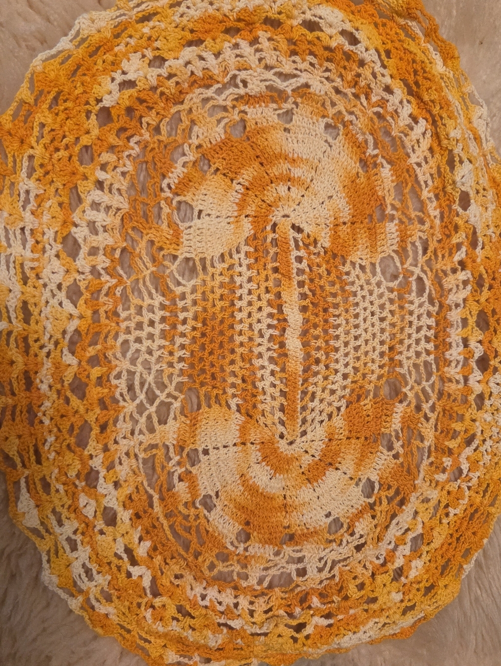 Unbranded Crochet Orange Cream Handmade NaturalCotton Centrepiece Doily 19.5×15"